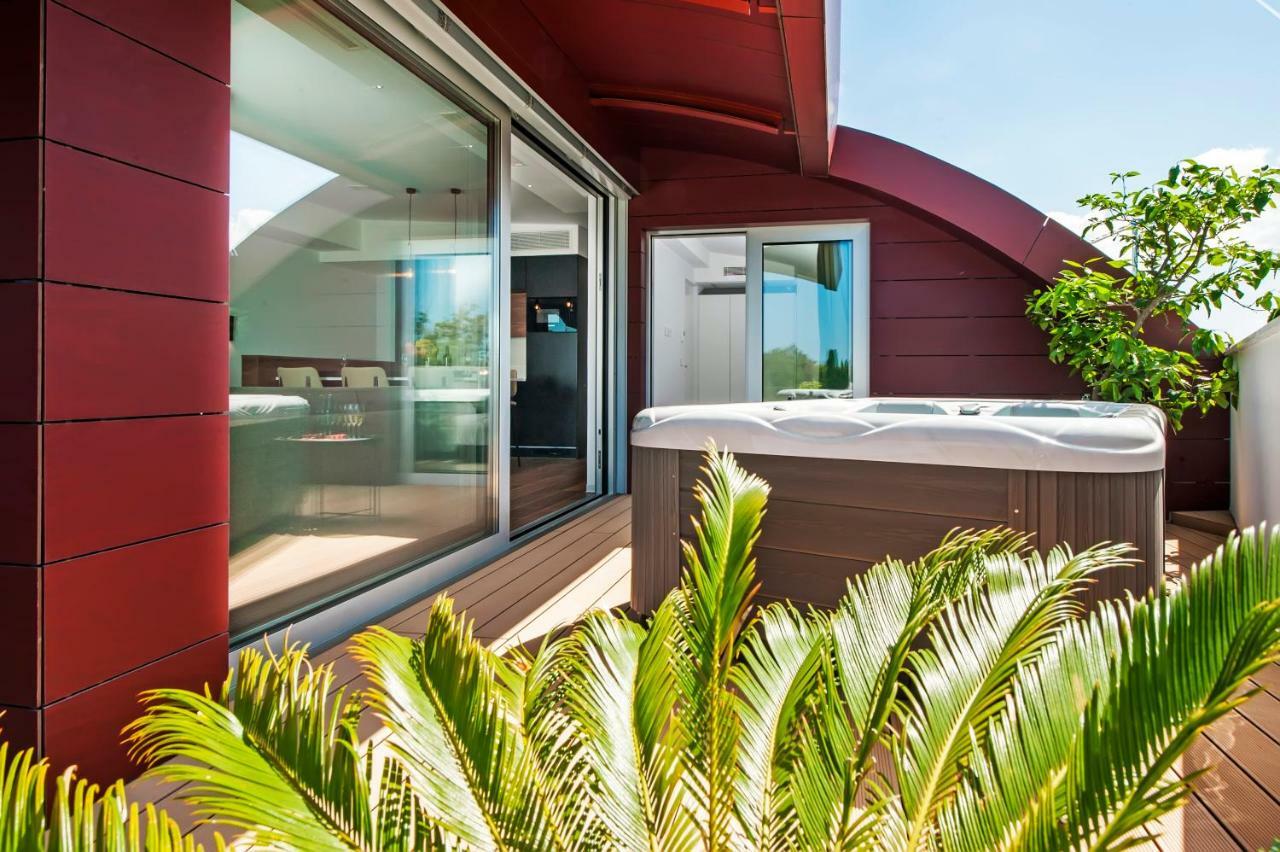 The Q Superior - A Penthouse With Jacuzzi And Sauna Rovinj Extérieur photo