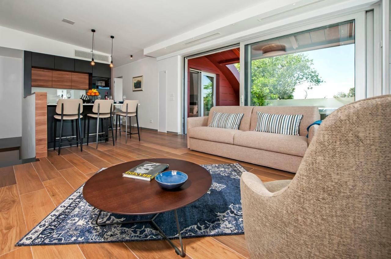 The Q Superior - A Penthouse With Jacuzzi And Sauna Rovinj Extérieur photo